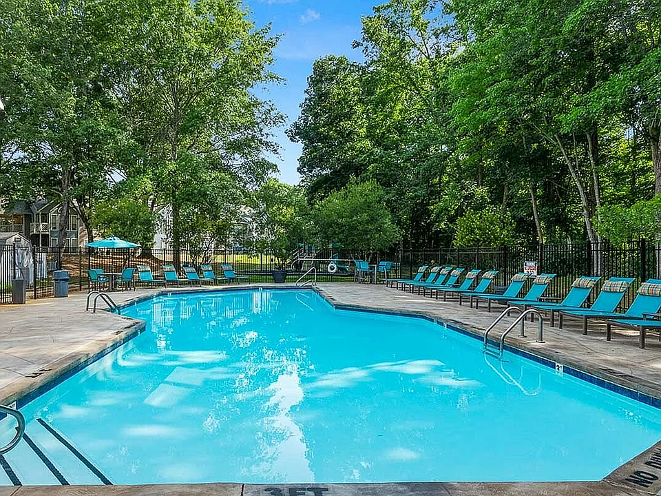 Park at Oak Ridge's Resort-Style Pool