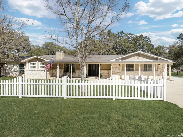 8710 Dietz Elkhorn, Boerne, TX 78015