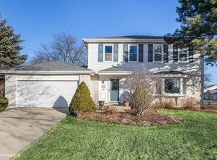 400 W 65th St, Westmont, IL 60559