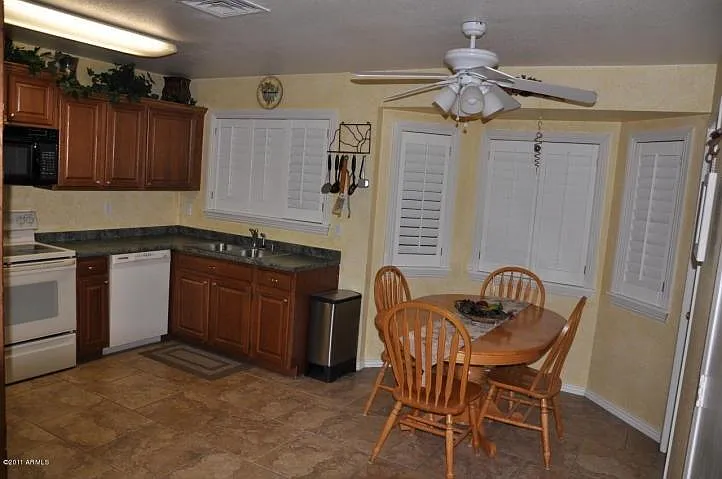 4621 W Gail Dr — Photo 8