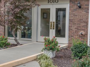 1010 Thoreau Ct APT 104, Saint Louis, MO