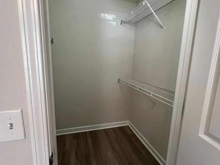 122 Springwood Ln — Photo 6