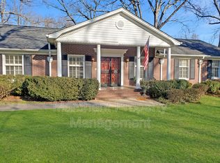 37 Chanticleer Dr, Greenville, SC 29605