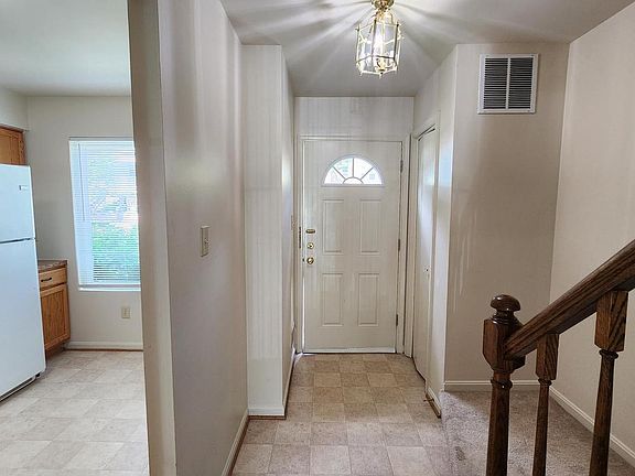 2nd image of 2028 6th St S