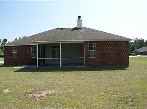 4th image of 32 Parkside Cir