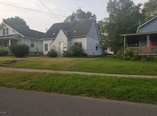 457 E Park St, Du Quoin, IL 62832