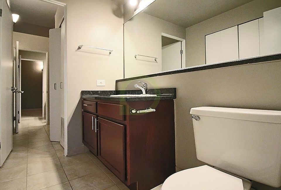 1st image of 1447 N Wells St #406
