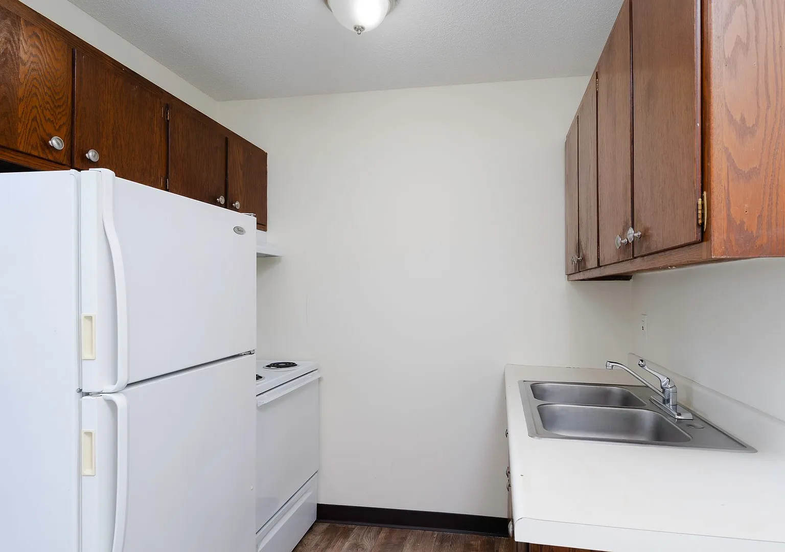 2641 Garfield Ave S — Photo 4