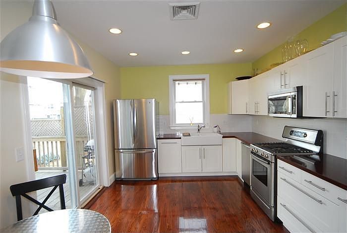 1st image of 84 Seaverns Ave
