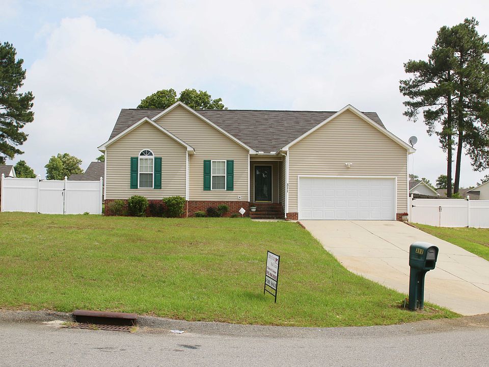 1st image of 311 Hawthorn Dr