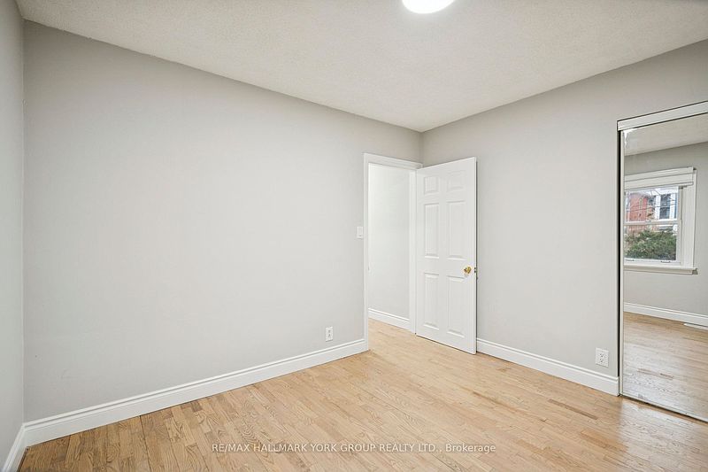 Toronto House for rent - 4 Bedrooms — photo 14