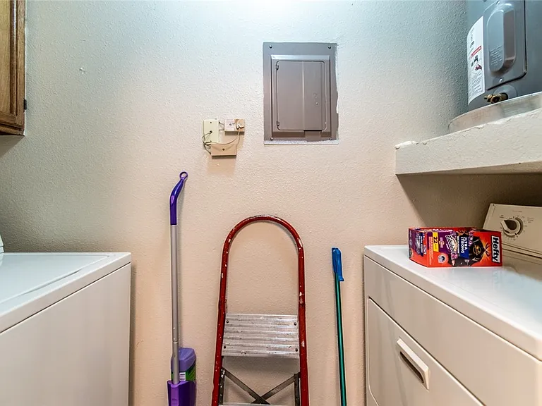 7218 Elwood Ct #C3 — Photo 12