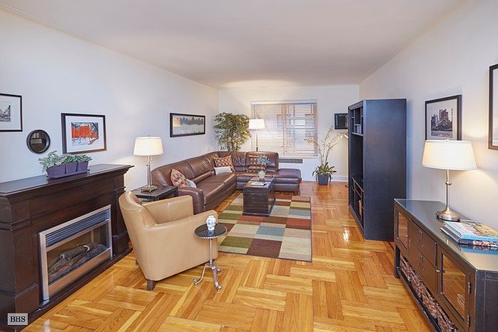 1st image of 29 W 64th St APT 1E