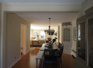 30 Andrews Ave, Falmouth, ME 04105