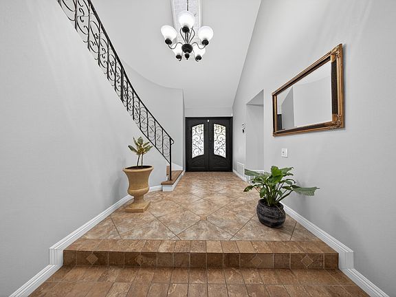 3rd image of 25047 Avenida Balita