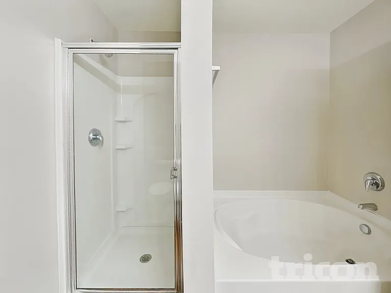 5251 Grays Ridge Dr — Photo 9