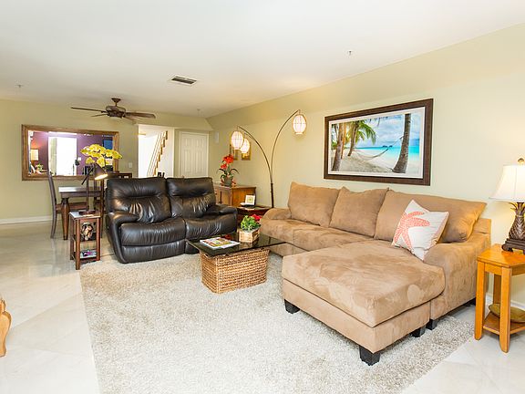 5th image of 1328 N Columbus Ave Unit 11