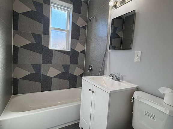 4th image of 122 Wade St APT 5