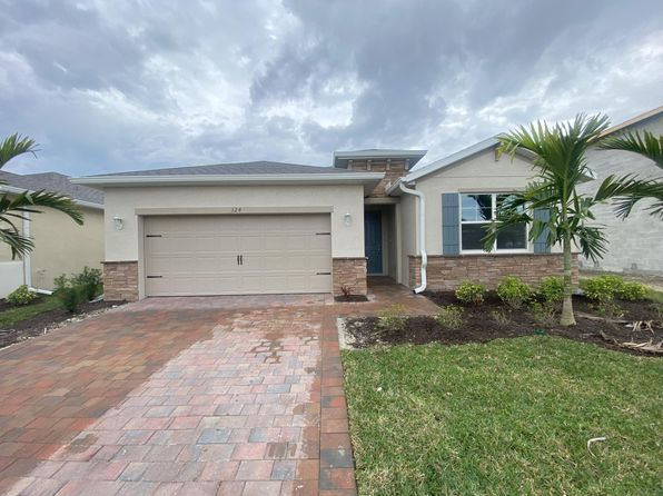 324 Spring Hill Lake Loop