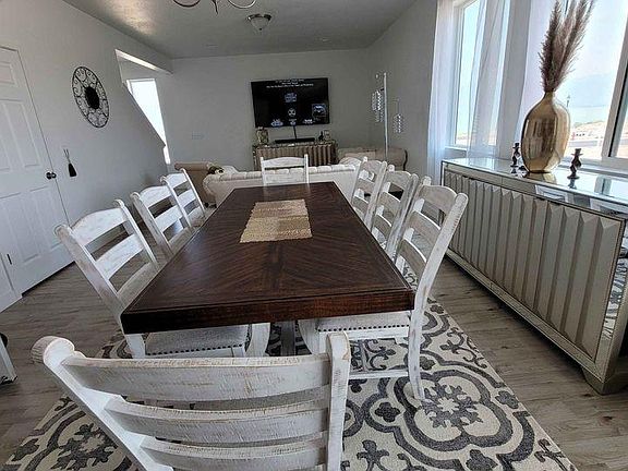 2nd image of 58 E Baltic Rush Ave