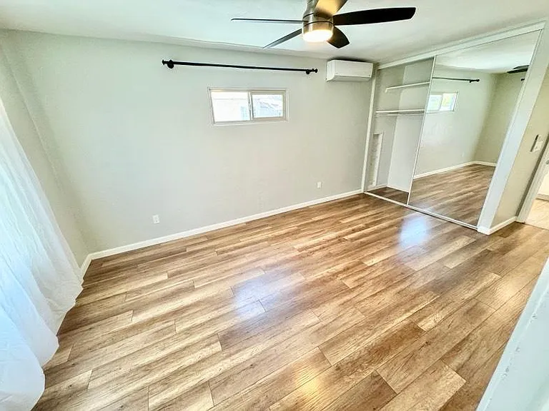 5075 Monroe Ave — Photo 16