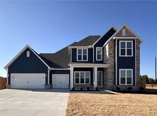 6485 Courtland Ave, Springdale, AR 72762