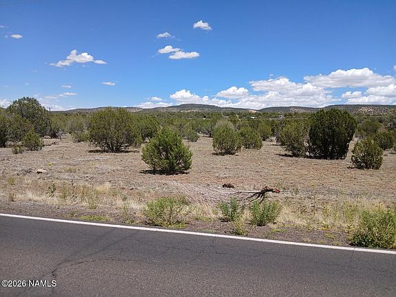 3rd image of 4041 N Double A Ranch Rd