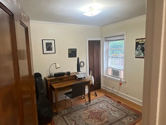 5th image of 6121 N Claremont Ave #3