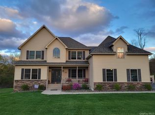 12 Callaway Drive, Monroe, NY 10950