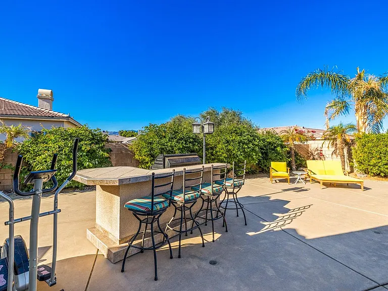 79704 Castille Dr — Photo 11