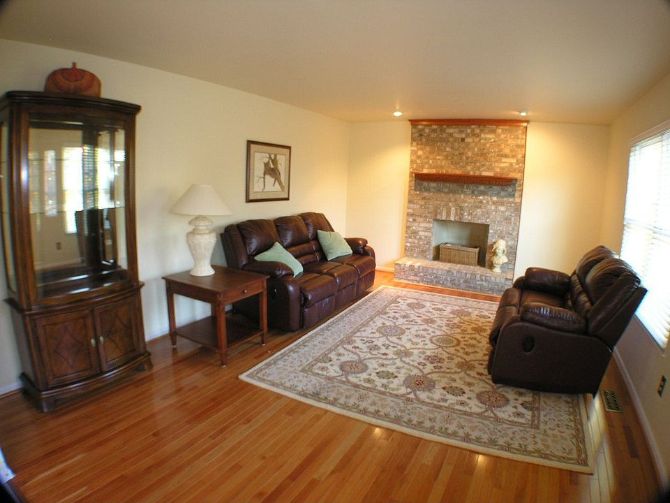1st image of 6252 Foxwood Ct