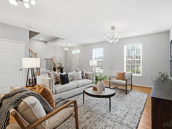 3rd image of 9018 Boylston St