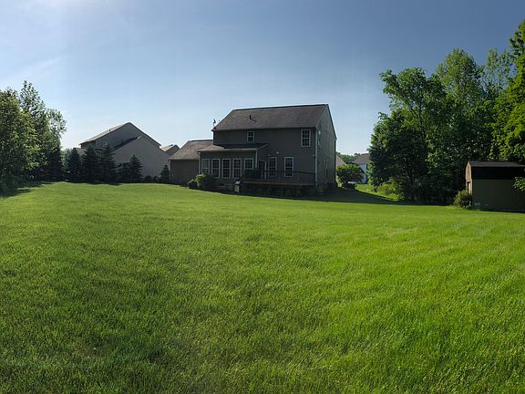 3rd image of 7162 Meadow Brooke Way