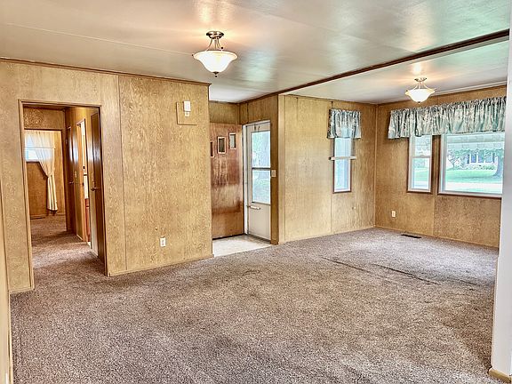 2nd image of 316 S 32nd St
