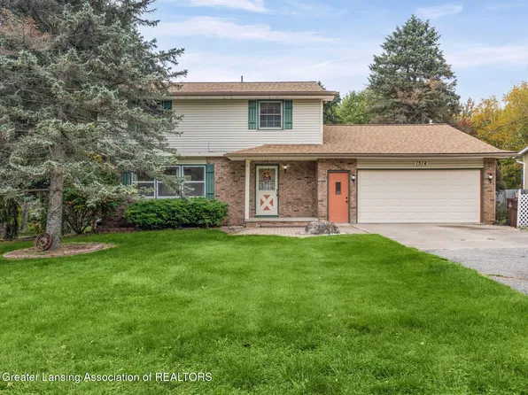 1514 W Herbison Dr, Dewitt, MI 48820
