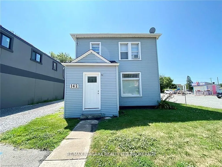 142 Main St W #REAR — Photo 1