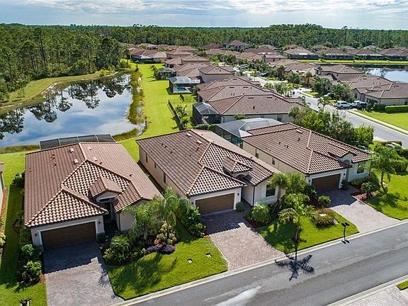 4th image of 11018 Cherry Laurel Dr