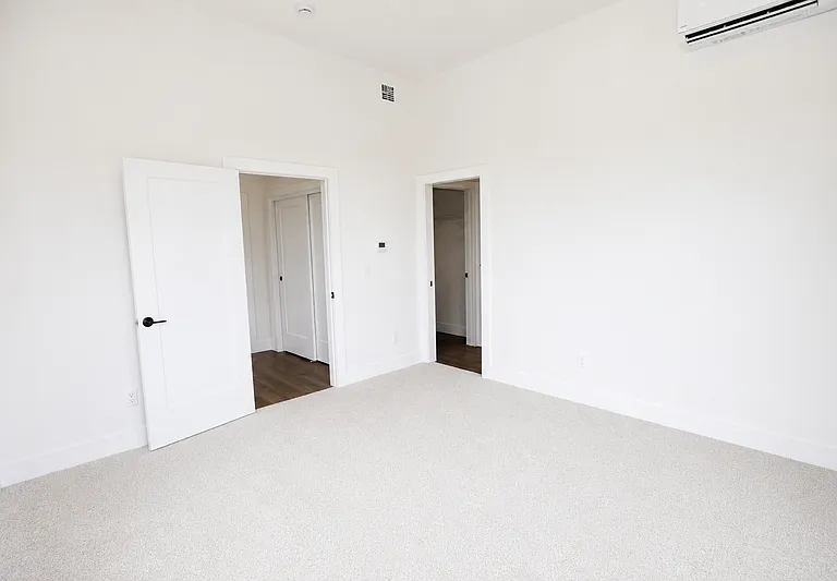 21806 E Indiana Ave #202 — Photo 30