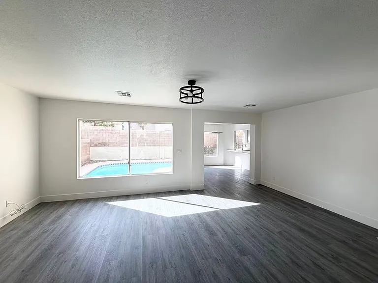 261 Delfino Way — Photo 5
