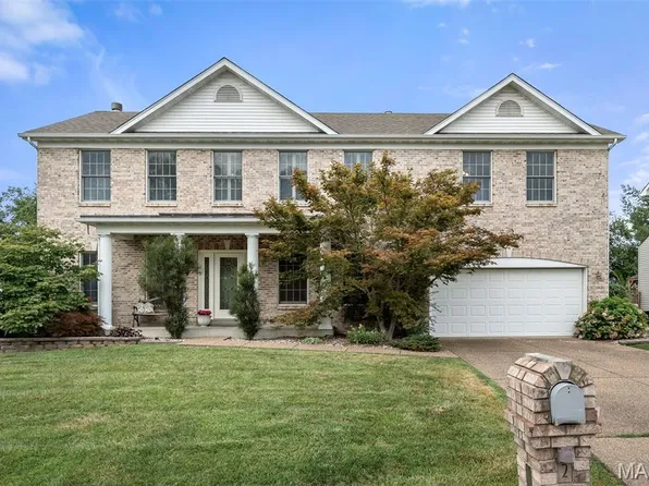 2849 Dardenne Links Dr, Dardenne Prairie, MO 63368