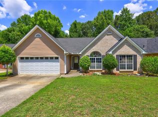 5207 Sterling Trace Dr NW, Lilburn, GA 30047