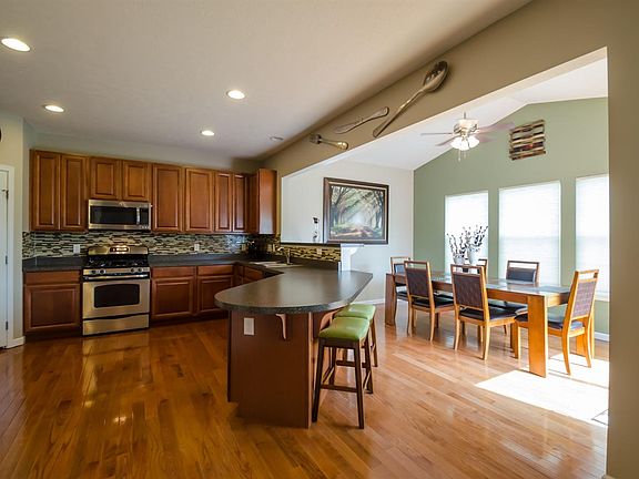 3rd image of 5622 Wittmer Meadows Dr