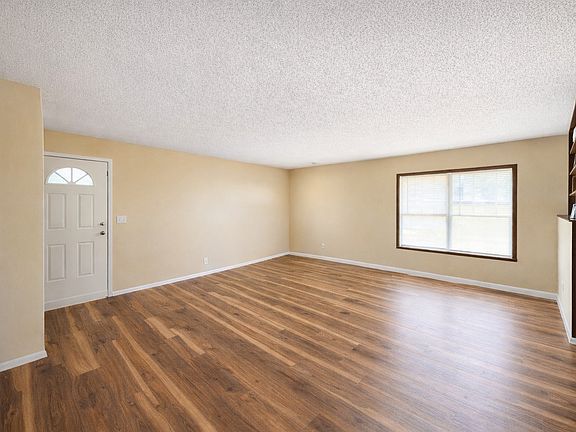 2nd image of 109 Highlander Dr