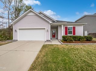 1206 Kafka Dr, Fuquay Varina, NC 27526