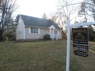 22 Lehigh Ave, Centereach, NY 11720