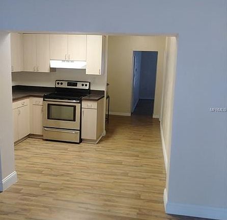 3rd image of 2709 W Granfield Ave