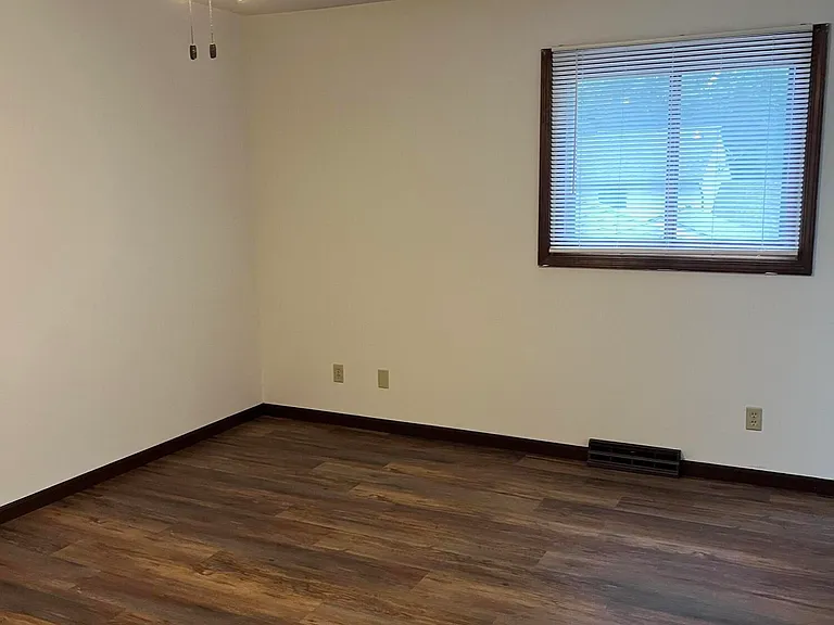 447 Foxfire Dr — Photo 7