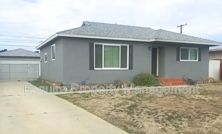 391 Harvard St — Photo 1