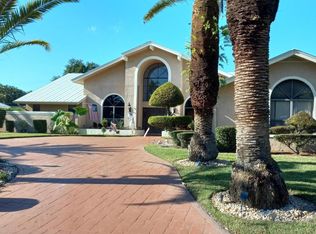 8251 SE Royal St, Hobe Sound, FL 33455