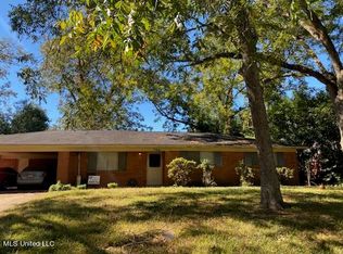 150 Pecan Hill Dr, Clinton, MS 39056